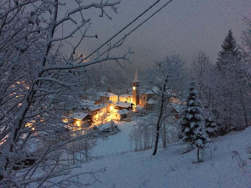 Bed and Breakfast Tre Alberi Liberi à Alagna Valsesia Extérieur photo
